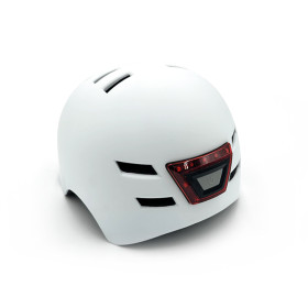 Weißer Rollerhelm mit LED
