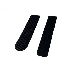 Display Xiaomi con aspecto de carbono y pegatinas para el acelerador